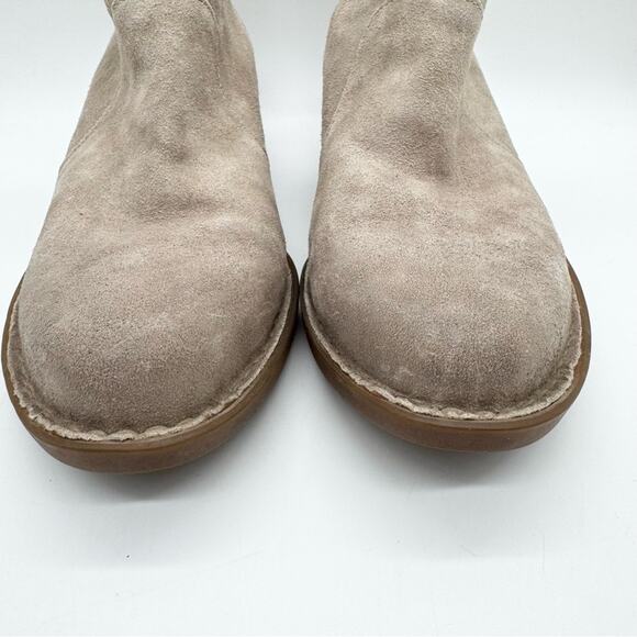 Born Kerri Suede Dip Side Back Zip Bootie Cream Tan Size 8.5 Boho Western Office - Picture 6 of 12